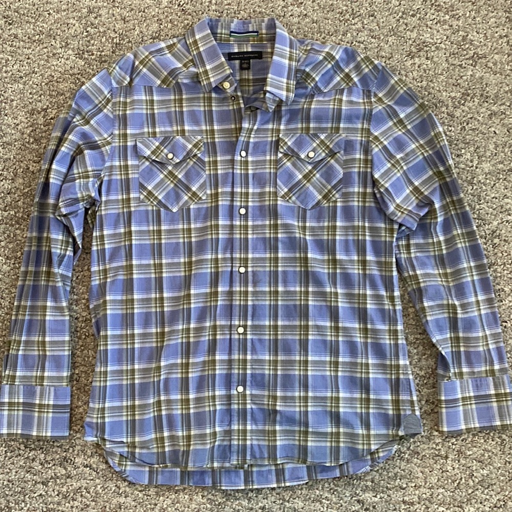 Banana Republic long sleeve pearl snap